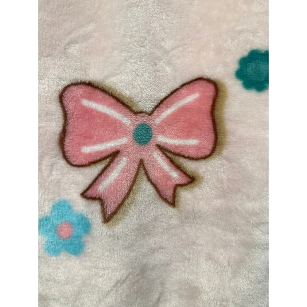 BETSEY JOHNSON PINK BOW GINGERBREAD CHRISTMAS BLANKET